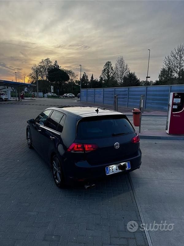 Usata VW Golf VII 110 CV (80 kW) 2017 Grigio Berlina