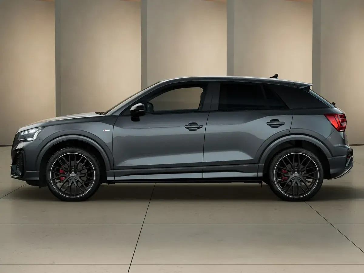 Nuova Audi Q2 Comfort 2026 Grigio daytona perlato SUV