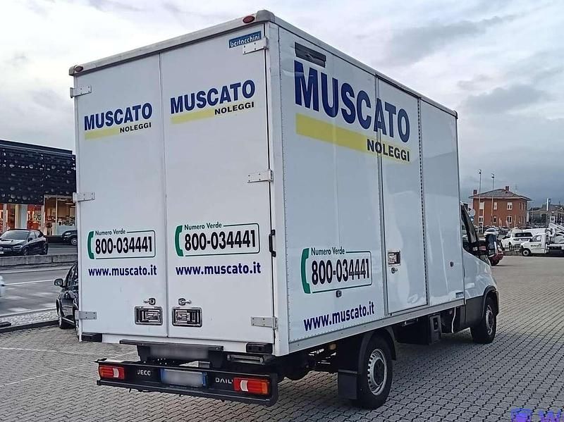 Usata Iveco Daily 160 CV (117 kW) 2023 Bianco Furgone