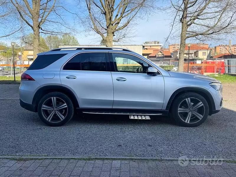Begagnad Mercedes GLE300 Executive 245 HK (180 kW) 2019 Grå SUV