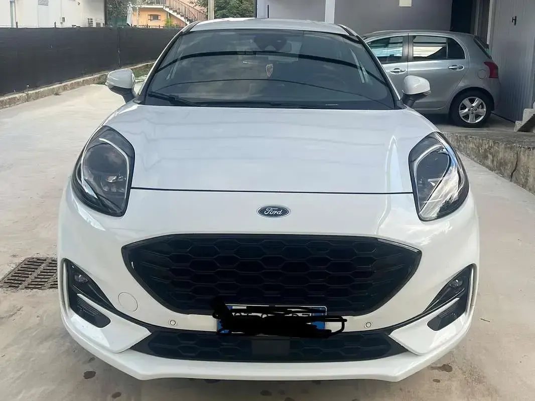 Usata Ford Puma ST-Line 125 CV (91 kW) 2024 Bianco SUV