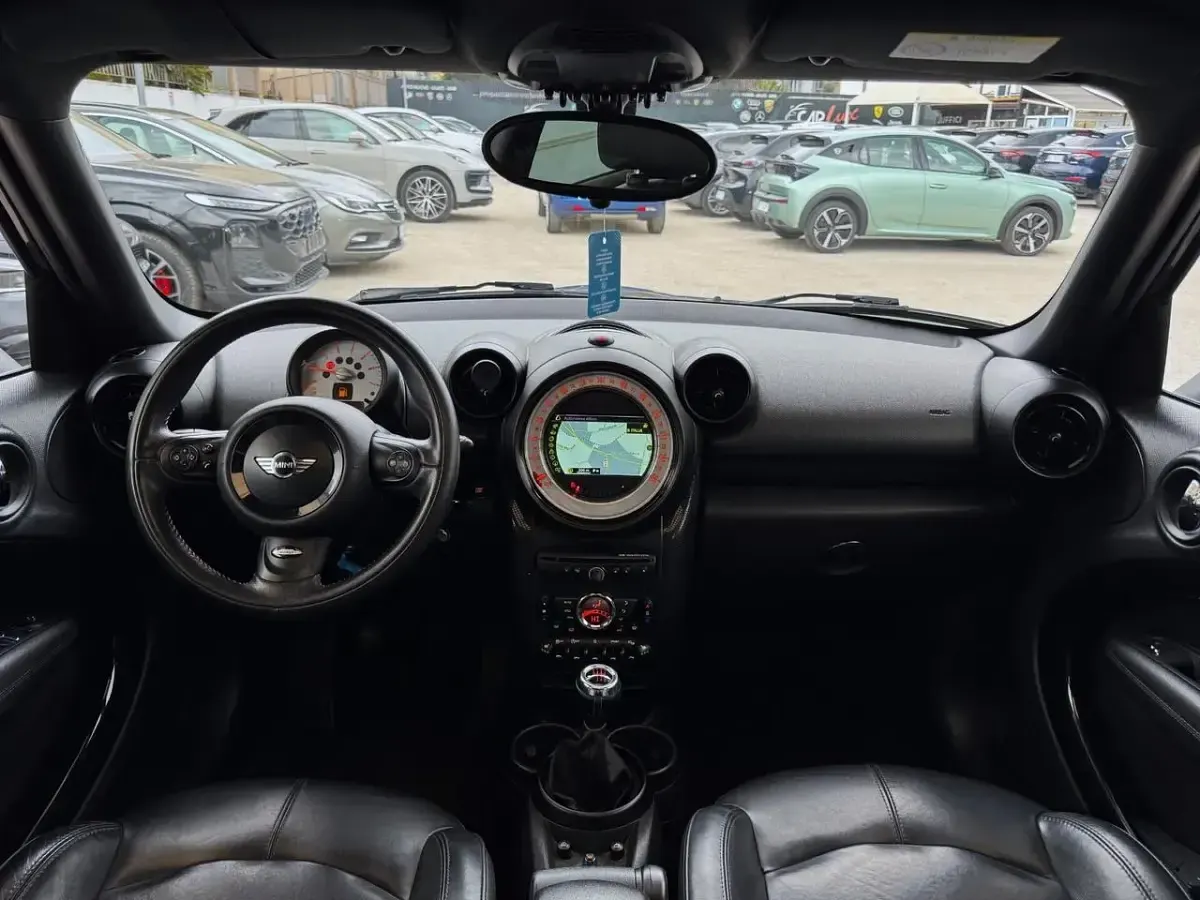 Usata Mini Park Lane Countryman 111 CV (81 kW) 2015 Grigio SUV