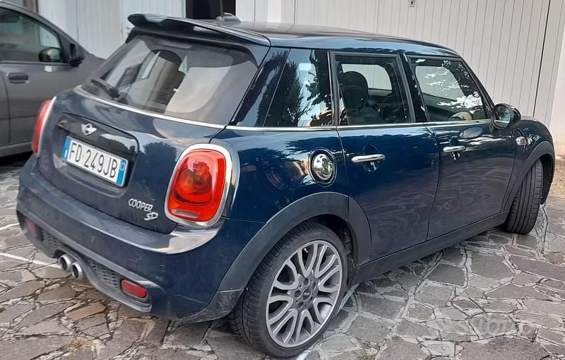 Usata Mini John Cooper Works Hype 170 CV (125 kW) 2016 Blu Utilitaria