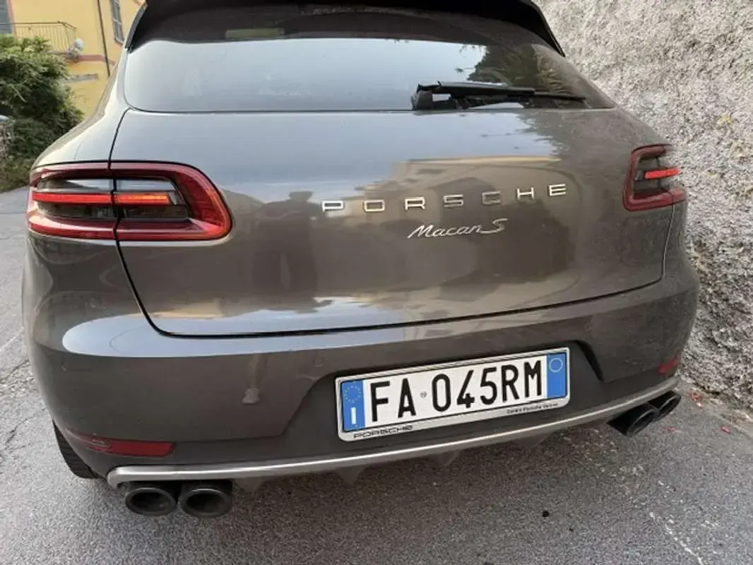 Usata Porsche Macan 250 CV (183 kW) 2015 Grigio SUV