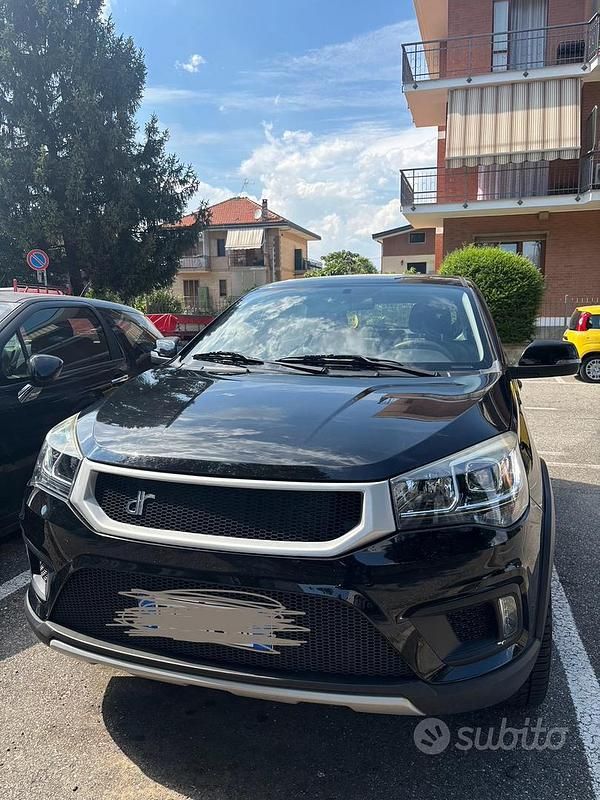 Nero Usata 2018 DR DR 3.0 SUV | 13.000 € - Immagine 1/4