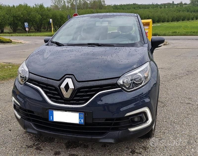 Usata Renault Captur Life 90 CV (66 kW) 2017 Blu/azzurro SUV
