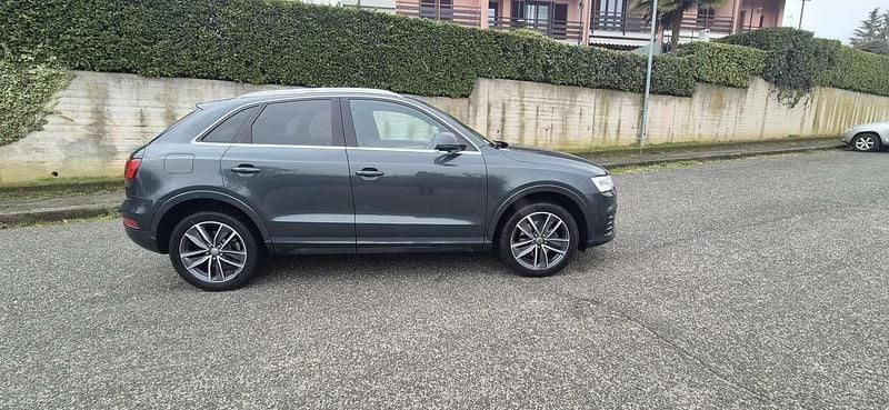 Usata Audi Q3 Business 150 CV (110 kW) 2018 Verde SUV