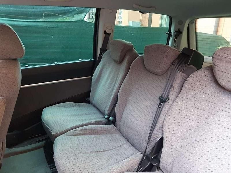 Usata Peugeot 807 Active 136 CV (100 kW) 2011 Monovolume
