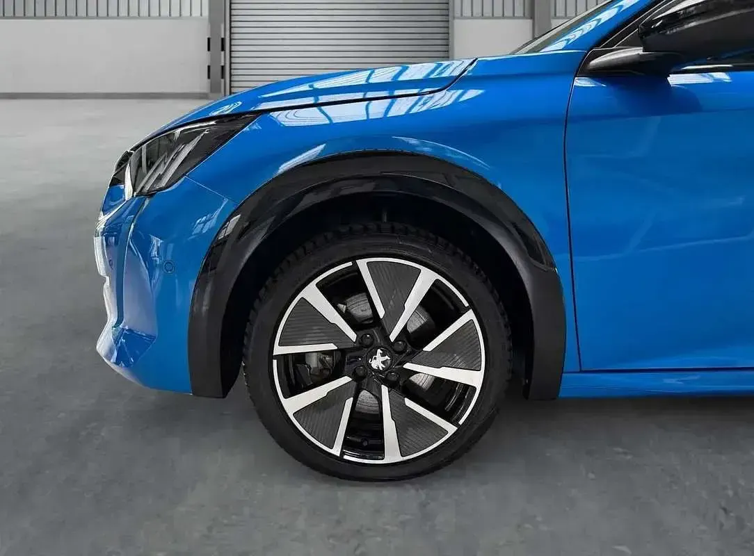 Usata Peugeot 208 GTi 56 kW (77 CV) 2021 Blu/azzurro Utilitaria