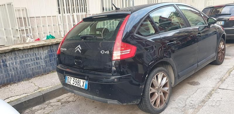 Usata Citroën C4 VTR Sport 109 CV (80 kW) 2009 Nero Berlina
