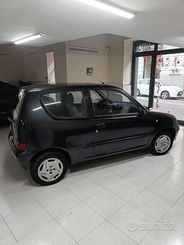 Usata Fiat 600 Active 54 CV (39 kW) 2005 Nero Utilitaria