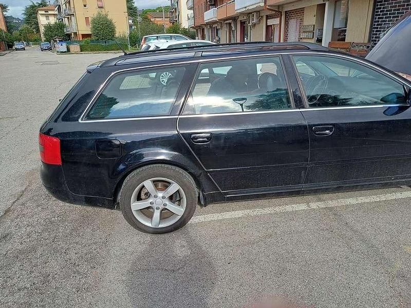 Usata Audi A6 Comfort 150 CV (110 kW) 1999 Nero Station wagon