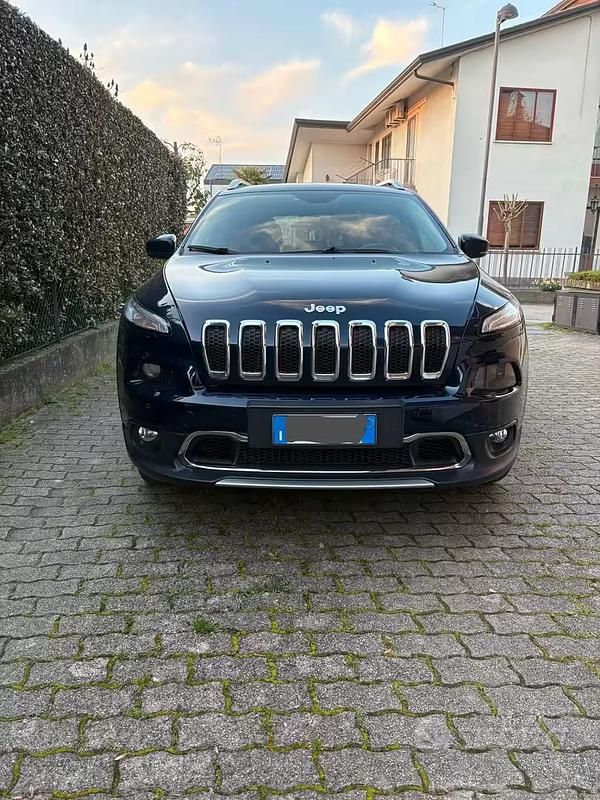Usata Jeep Cherokee Limited 170 CV (125 kW) 2014 Nero SUV