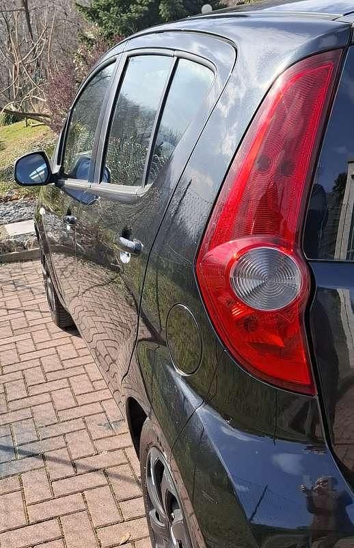 Usata Opel Agila Enjoy 65 CV (47 kW) 2009 Utilitaria