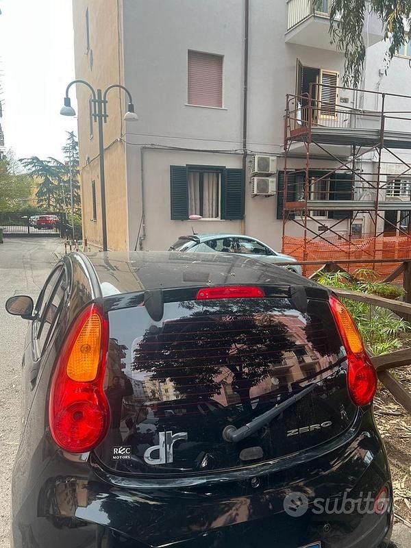 Usata DR Zero 69 CV (50 kW) 2016 Nero Utilitaria