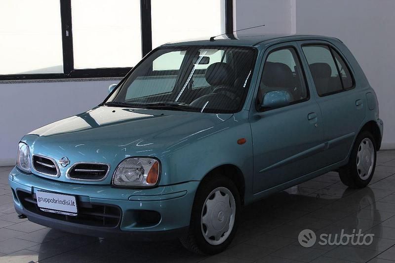 Usata Nissan Micra Visia 64 CV (47 kW) 2002 Verde Utilitaria