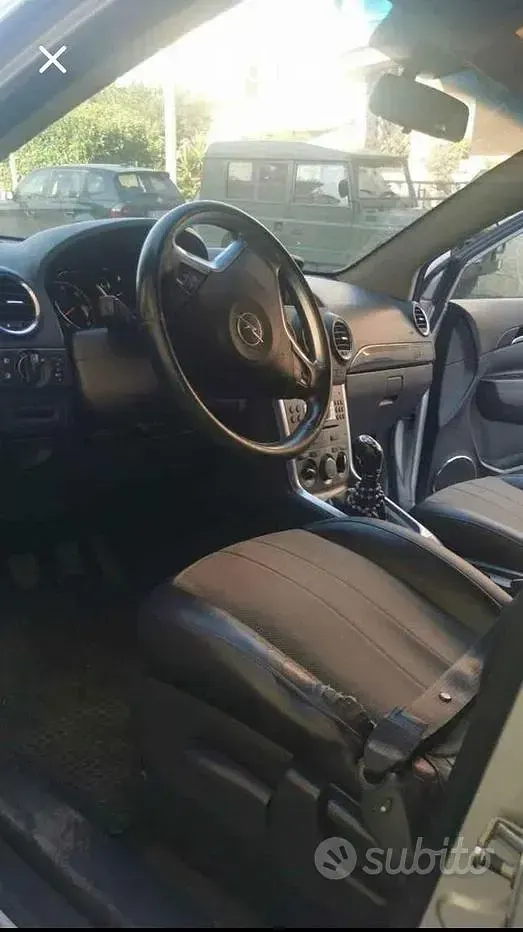 Usata Opel Antara 163 CV (119 kW) 2011 Grigio SUV