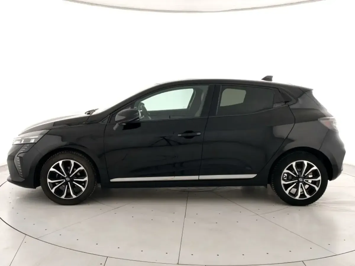 Usata Renault Clio Techno 91 CV (66 kW) 2025 Nero Utilitaria