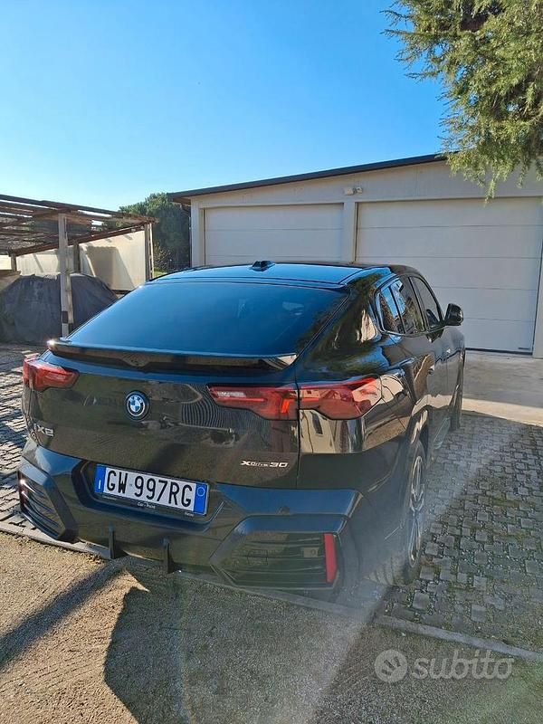 Usata BMW iX2 230 kW (313 CV) 2024 Nero SUV