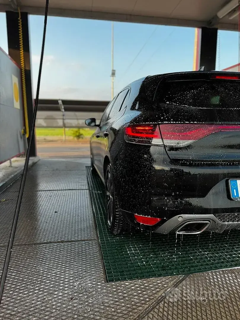 Usata Renault Mégane IV RS Line 116 CV (85 kW) 2021 Nero Monovolume