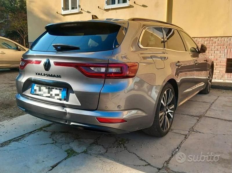 Usata Renault Talisman Initiale Paris 160 CV (117 kW) 2019 Grigio Station wagon