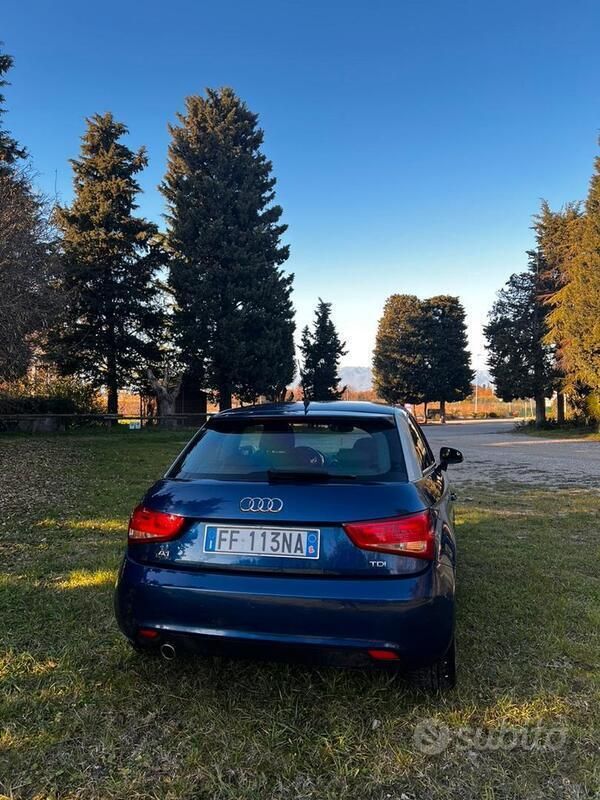 Usata Audi A1 82 CV (60 kW) 2012 Blu Utilitaria