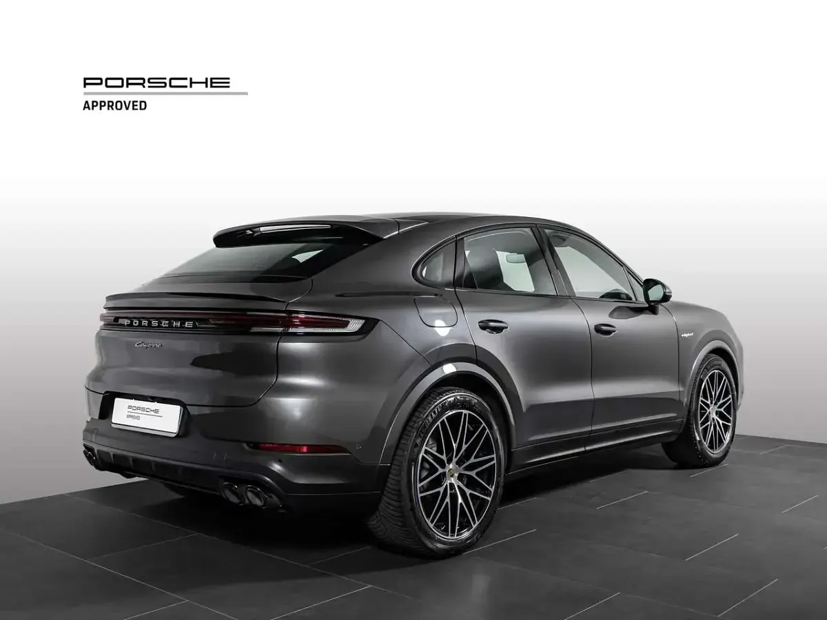 Usata Porsche Cayenne 470 CV (345 kW) 2023 Grigio SUV