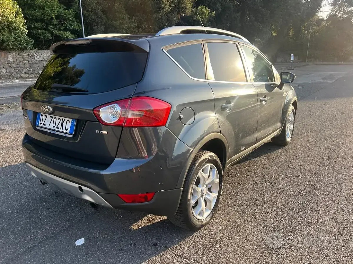 Usata Ford Kuga Titanium 136 CV (100 kW) 2009 Blu SUV