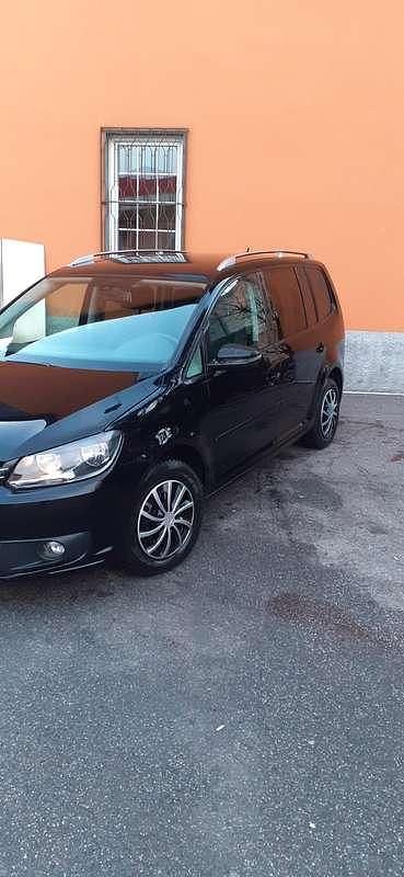 Usata VW Touran Comfortline 105 CV (77 kW) 2013 Nero Monovolume