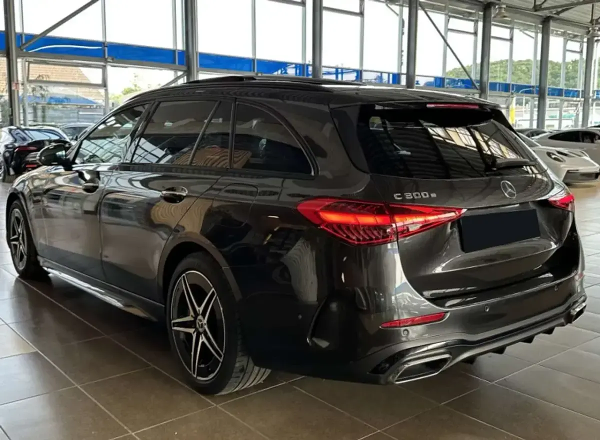 Usata Mercedes C300 Advanced 313 CV (230 kW) 2023 Grigio SUV