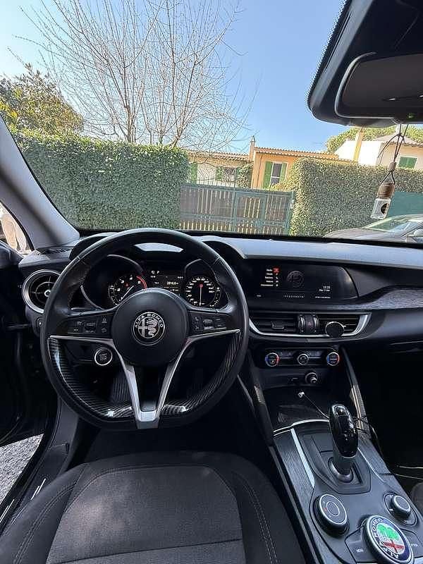 Usata Alfa Romeo Stelvio Sprint 160 CV (117 kW) 2019 SUV