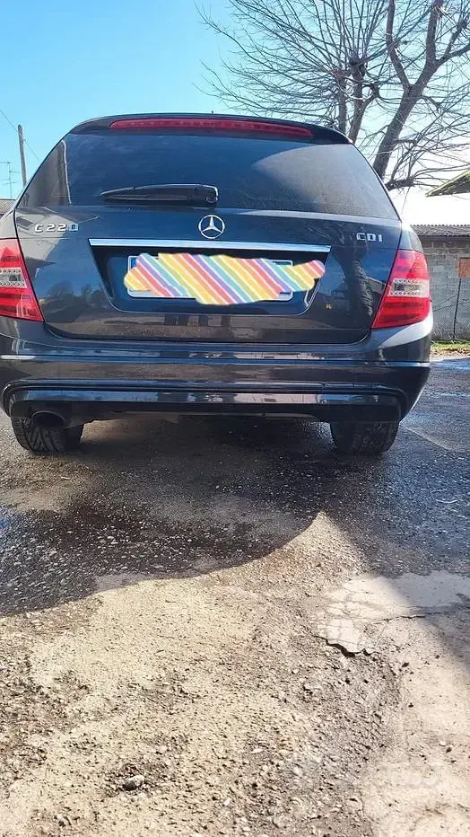 Usata Mercedes 220 2011 Nero Station wagon