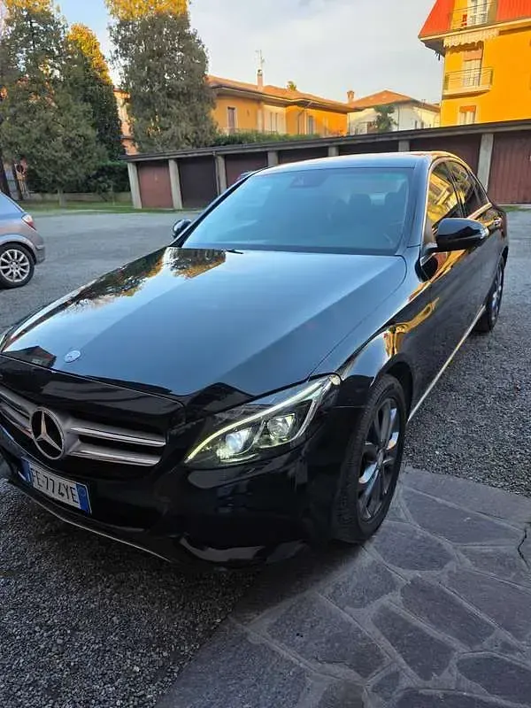 Usata Mercedes C200 136 CV (100 kW) 2016 Nero Berlina