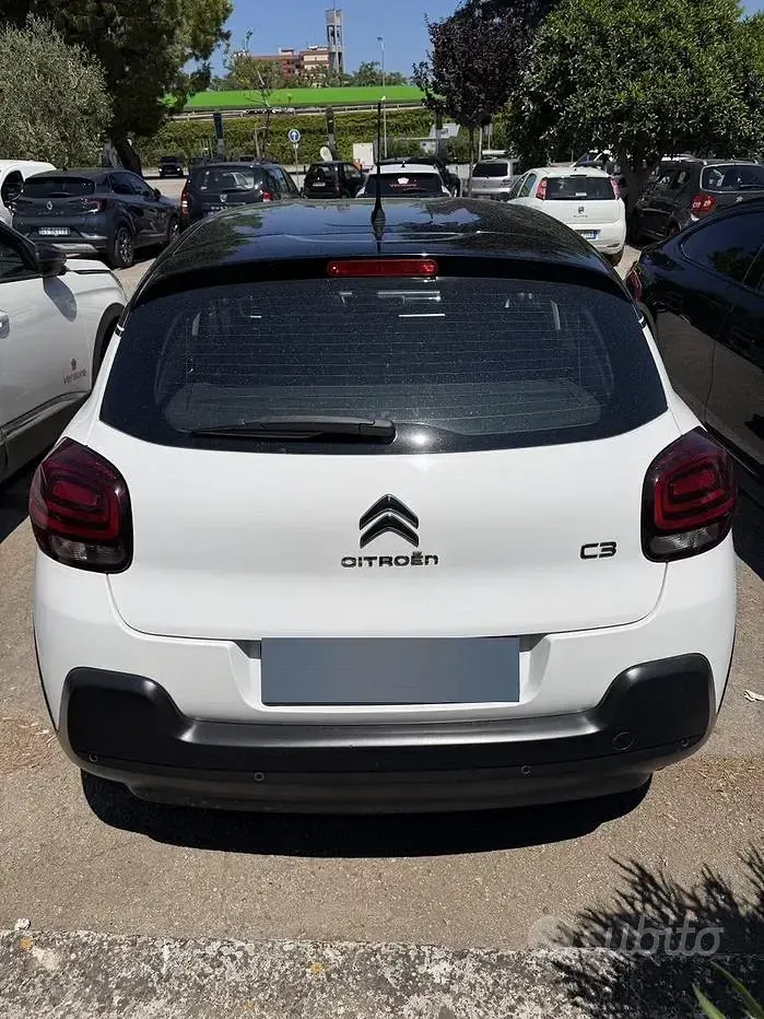 Usata Citroën C3 Feel 102 CV (75 kW) 2020 Bianco Utilitaria