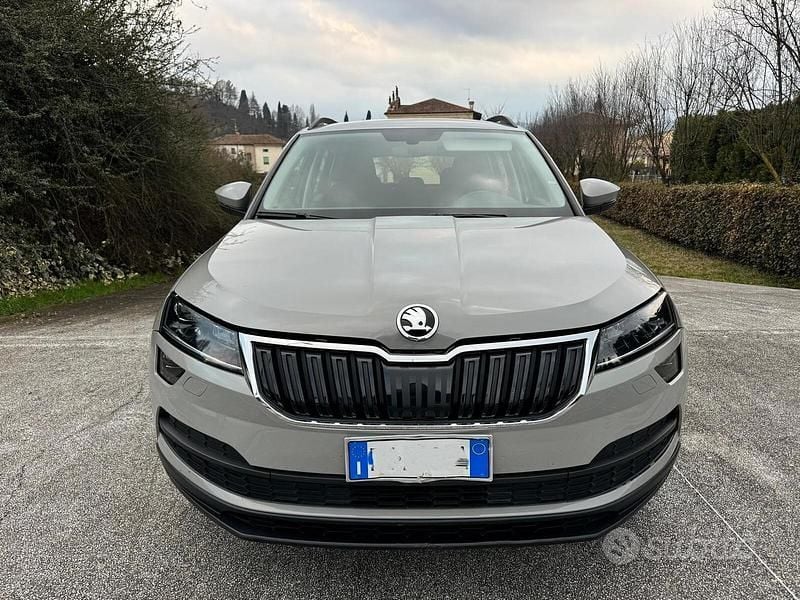 Usata Skoda Karoq SportLine 116 CV (85 kW) 2019 Grigio SUV