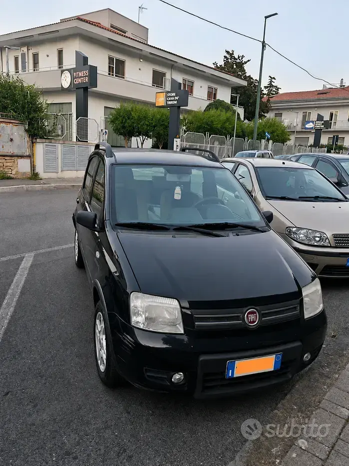Usata Fiat Panda Climbing 60 CV (44 kW) 2009 Nero Utilitaria