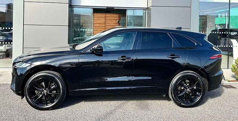 Usata Jaguar F-Pace R-Dynamic 163 CV (119 kW) 2025 Santorini black SUV