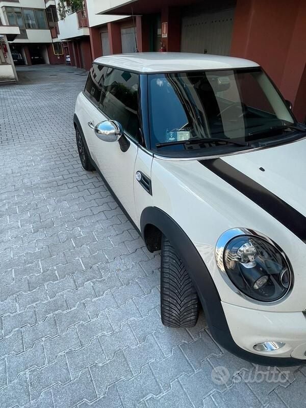 Usata Mini Cooper D 116 CV (85 kW) 2013 Bianco Utilitaria