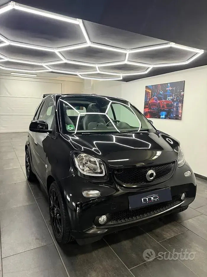 Usata Smart ForTwo Cabrio Prime 90 CV (66 kW) 2017 Nero Cabrio