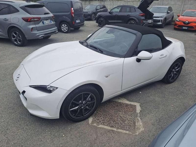 Usata Mazda MX5 Exceed 132 CV (97 kW) 2020 Snowflake white pearl Cabrio