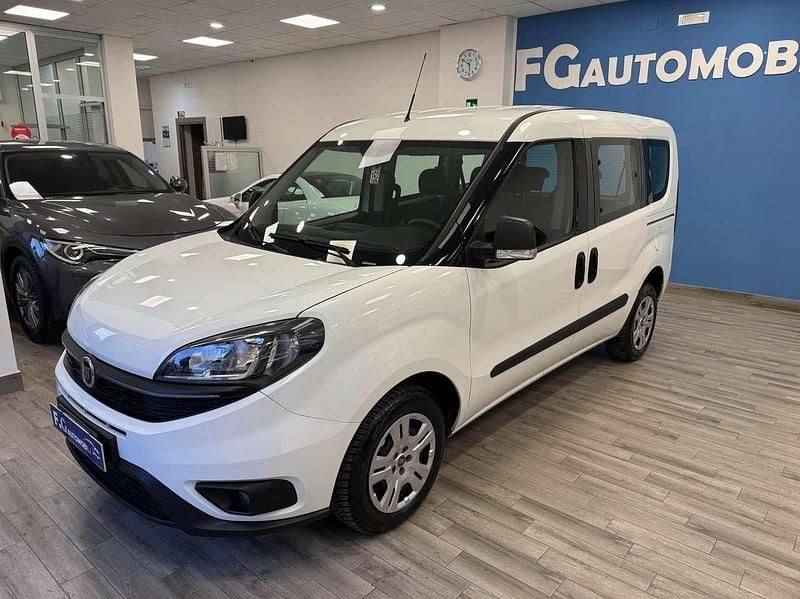 Usata Fiat Doblò Lounge 95 CV (69 kW) 2020 Bianco