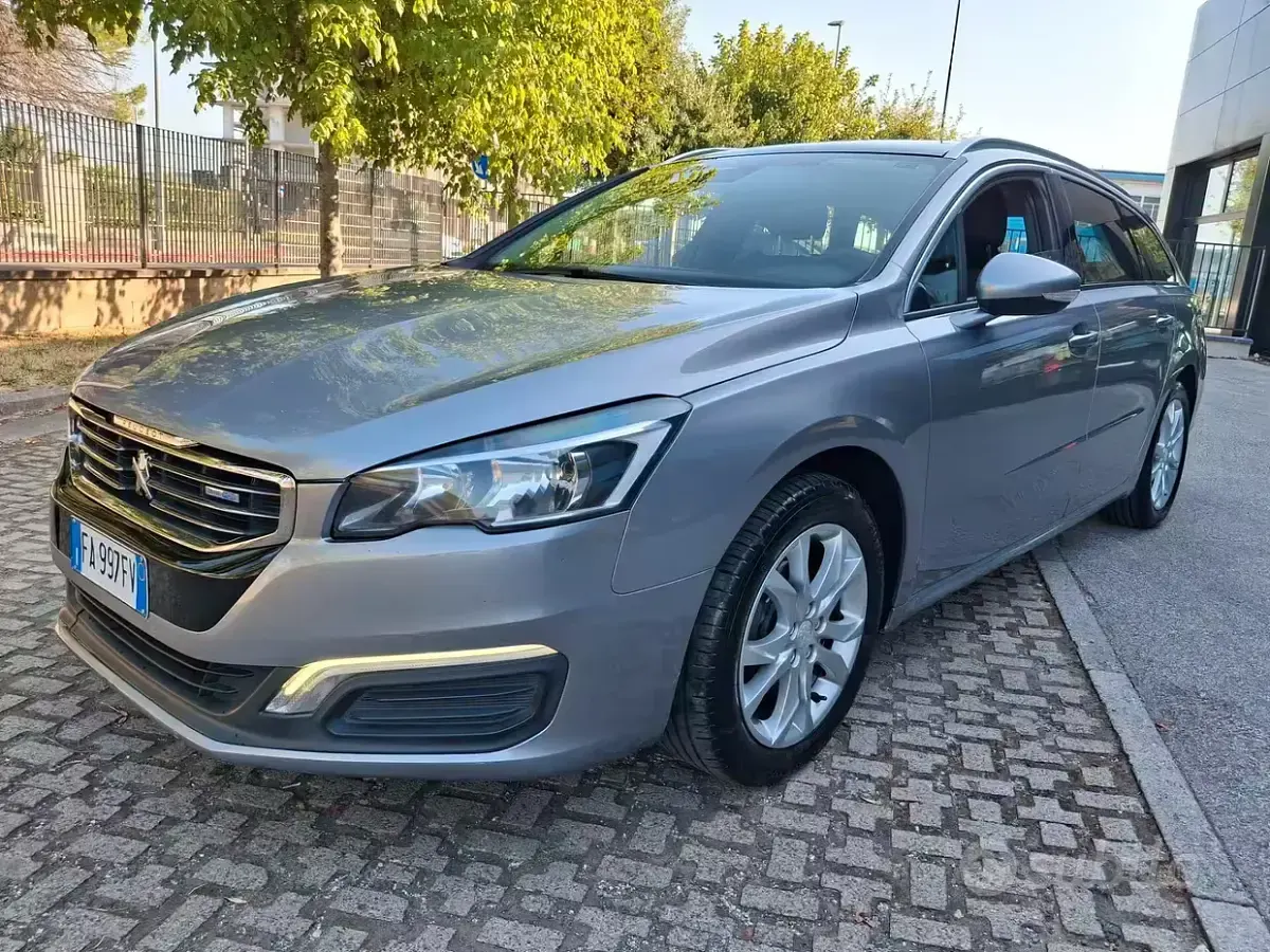 Usata Peugeot 508 Allure 120 CV (88 kW) 2015 Grigio Station wagon