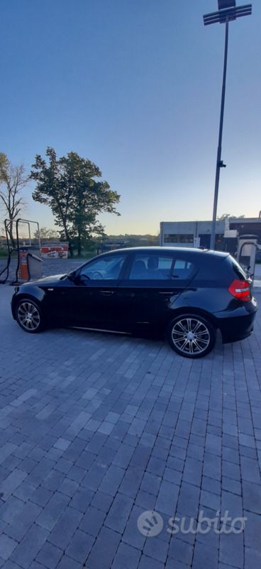 Usata BMW 116 Comfort Edition 116 CV (85 kW) 2011 Nero Utilitaria