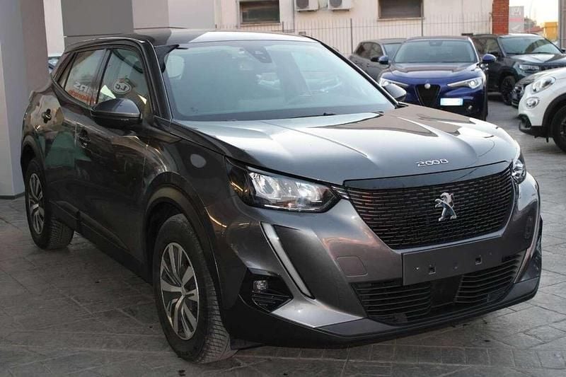 Usata Peugeot 2008 Active 102 CV (75 kW) 2020 Grigio SUV