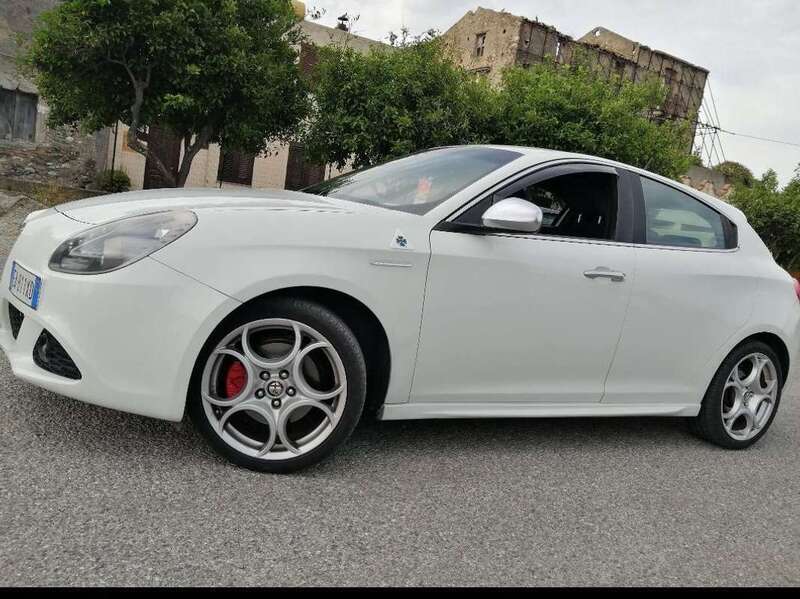 Usato 2010 Alfa Romeo Giulietta 1.4 Benzin 170 CV (8.000 €)