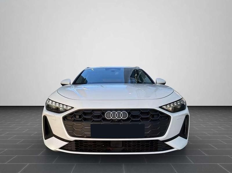 Usata Audi A5 Business 204 CV (150 kW) 2025 Bianco Berlina