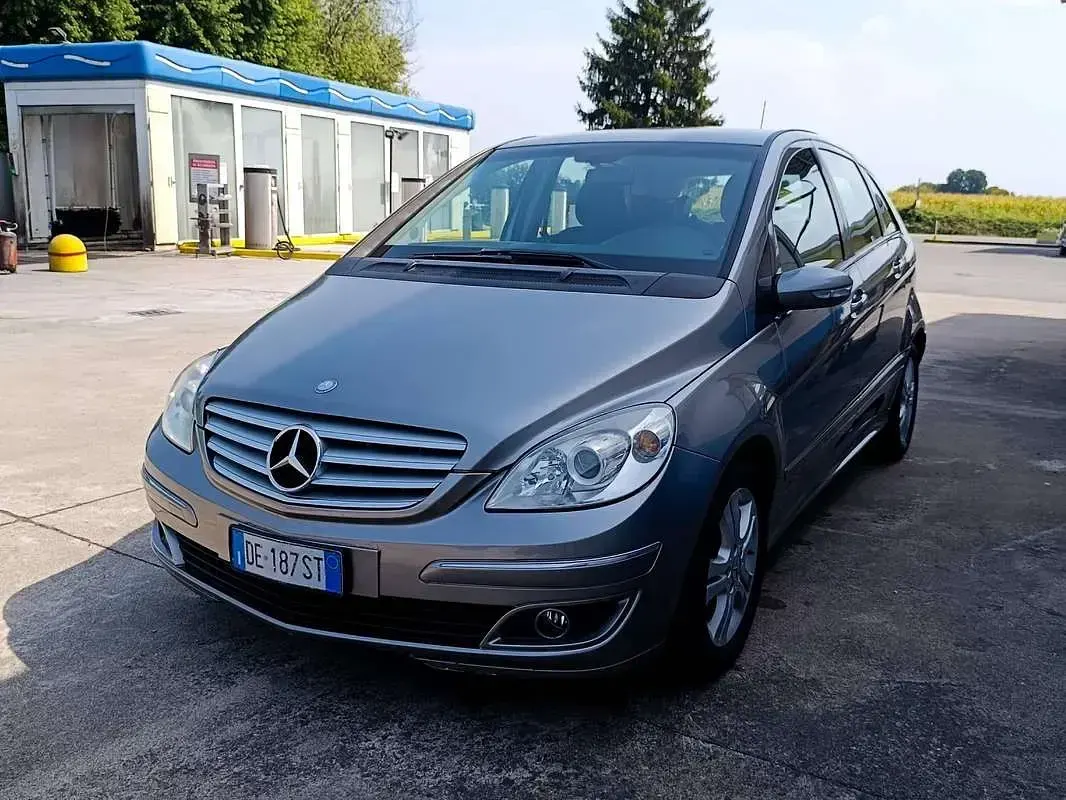 Usata Mercedes B180 109 CV (80 kW) 2007 Monovolume