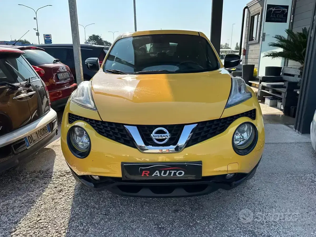 Usata Nissan Juke N-Connecta 110 CV (80 kW) 2016 Giallo SUV