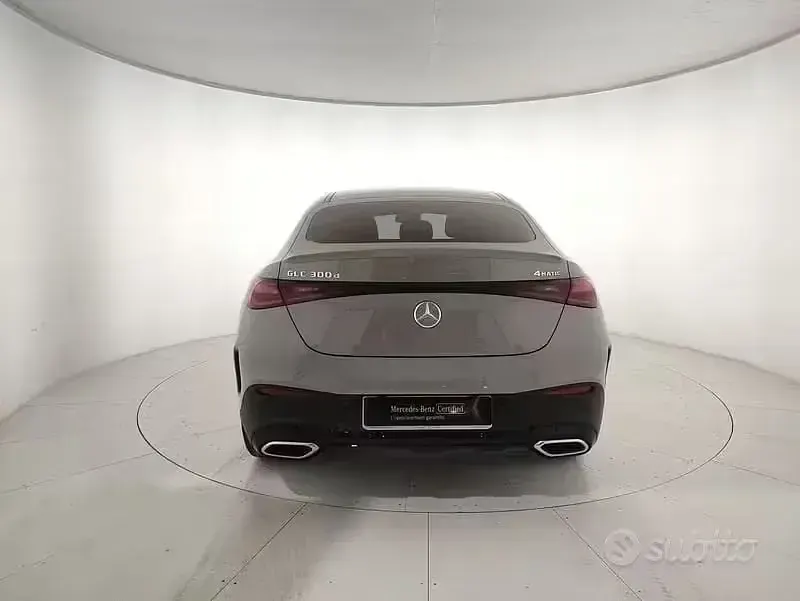 Usata Mercedes GLC300 AMG 269 CV (197 kW) 2025 Grigio SUV