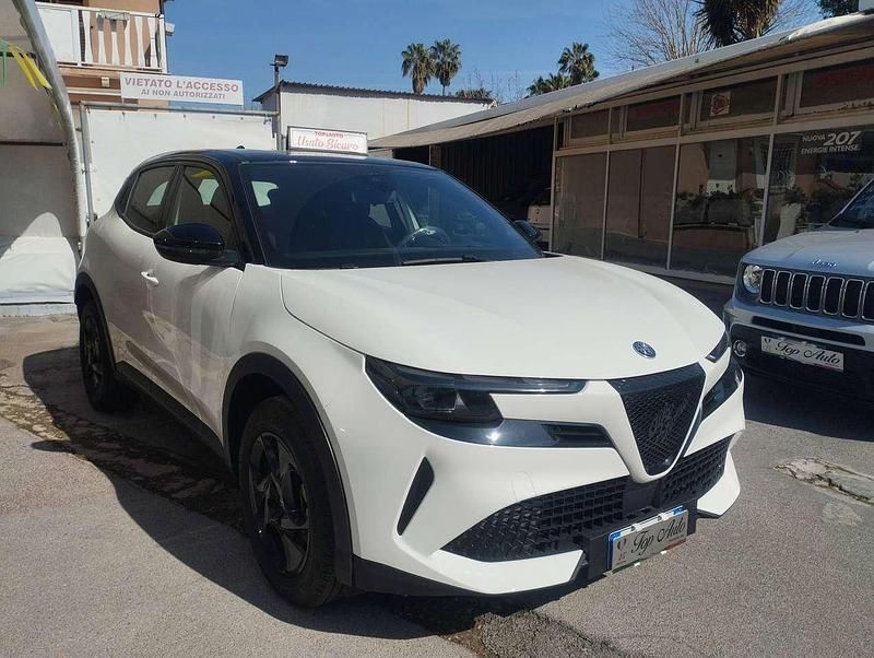 Usata Alfa Romeo Junior Edizione Speciale 136 CV (100 kW) 2024 Bianco SUV